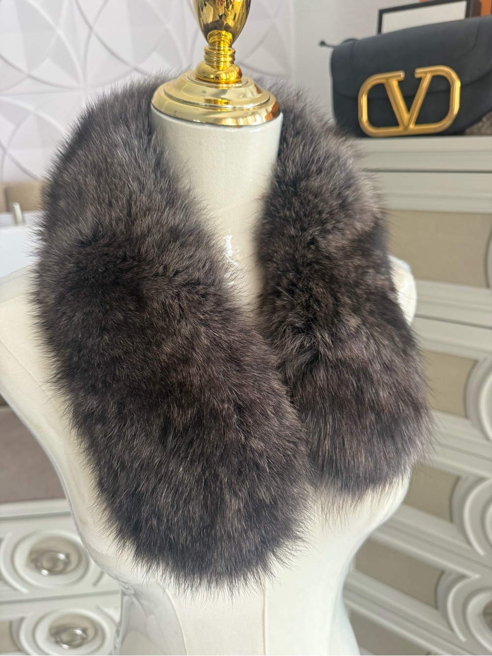 Real Fox fur clip on scarf
